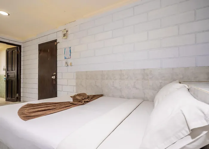 Ammara By Vilarisi - 8 Minute Walk To The Hotel