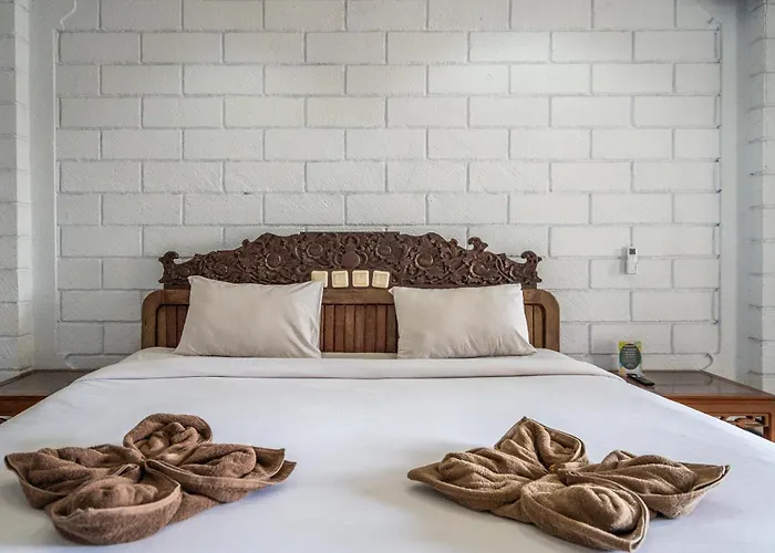 Hotel Ammara By Vilarisi - 8 Minute Walk To The