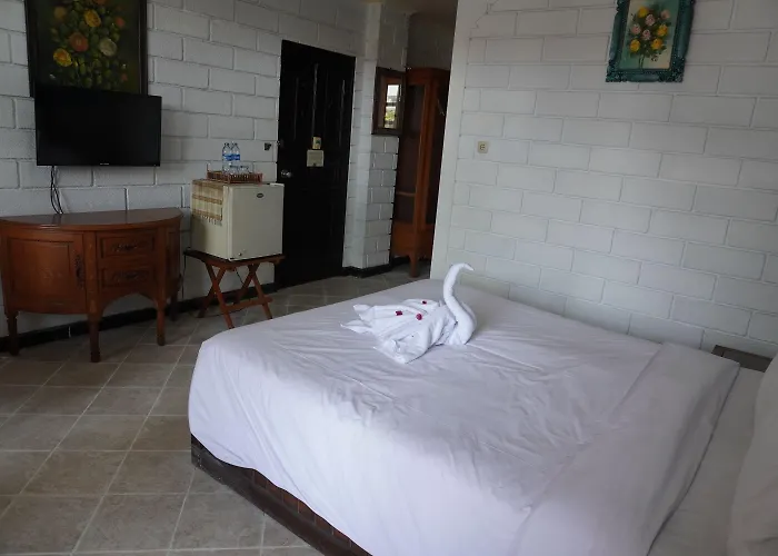 Ammara By Vilarisi - 8 Minute Walk To The Hotel 3*