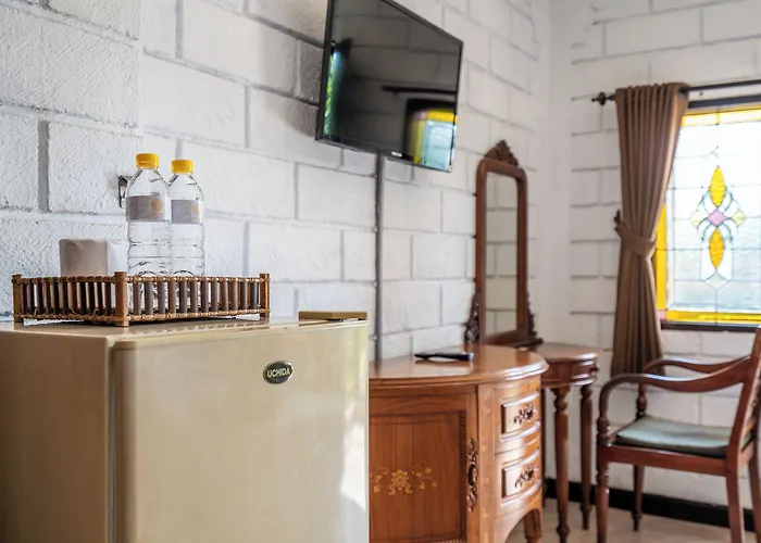 Otel Ammara By Vilarisi - 8 Minute Walk To The